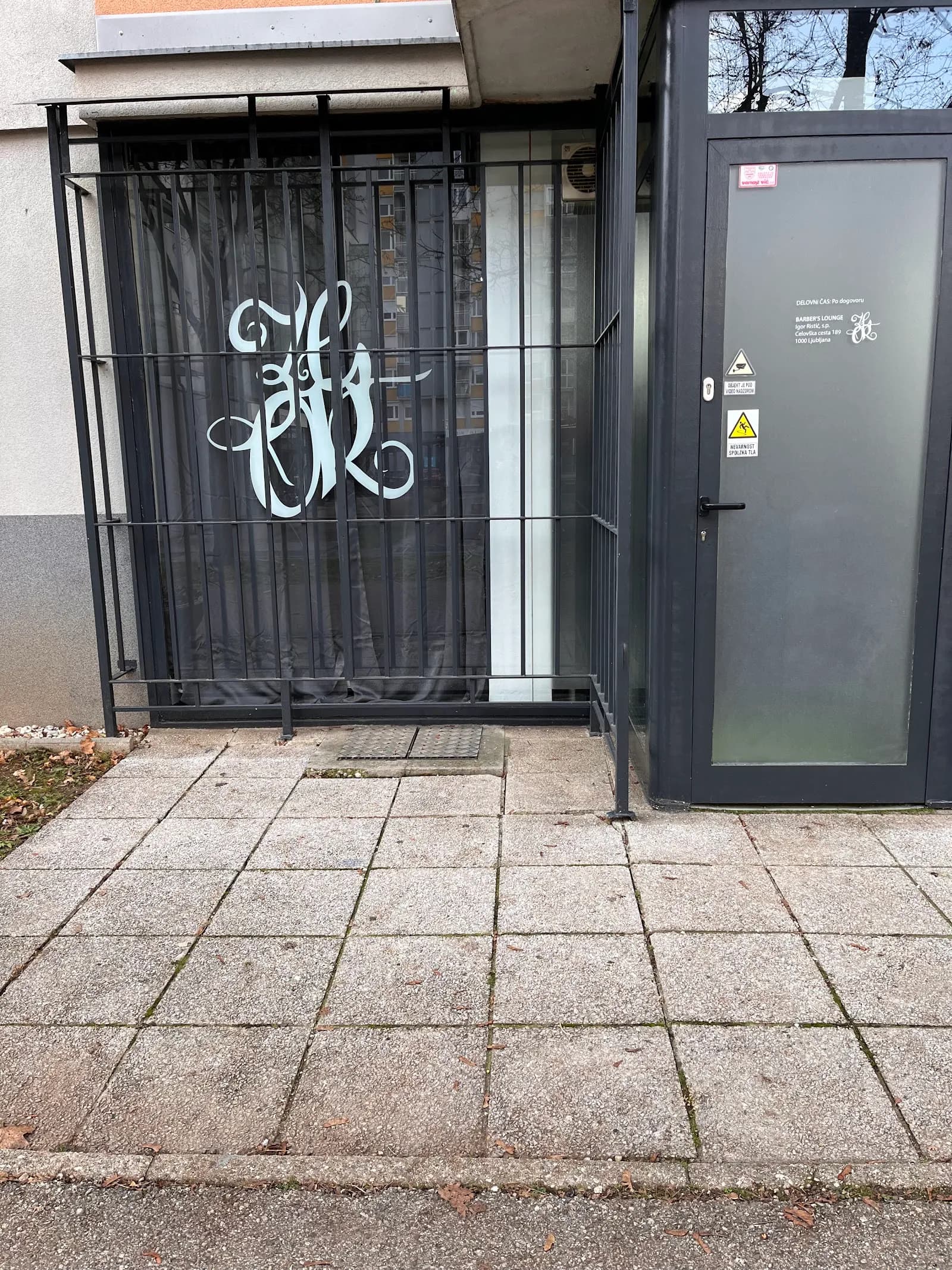 Barber's lounge